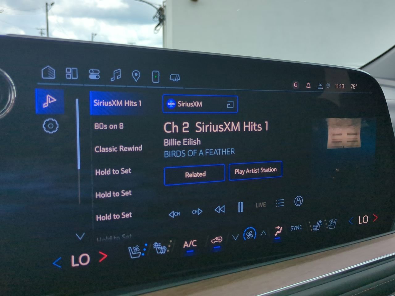 2025 Chevrolet Suburban High Country - Photo 13