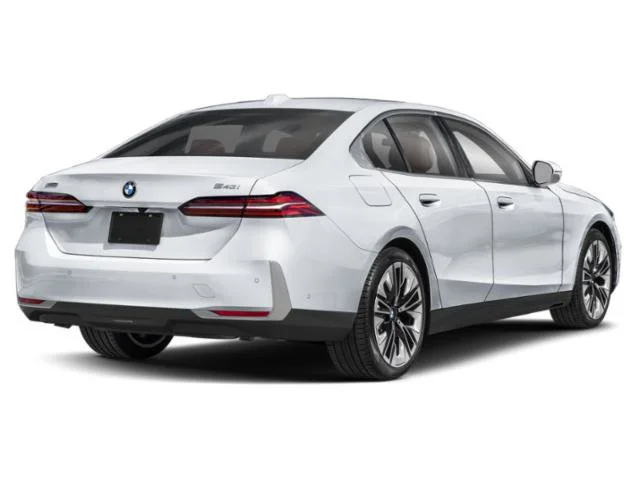 Used 2025 Mineral White Metallic BMW 540i xDrive image 2