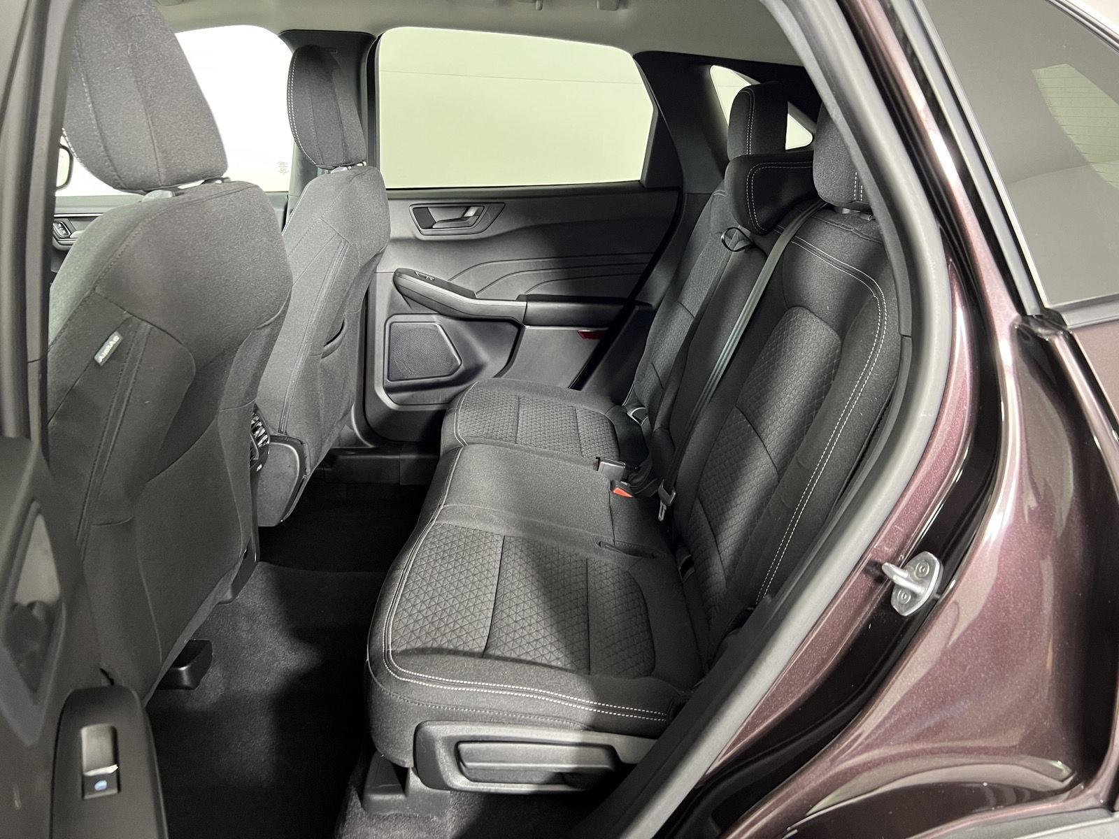 Used 2023 Cinnabar Red Ford Active image 27