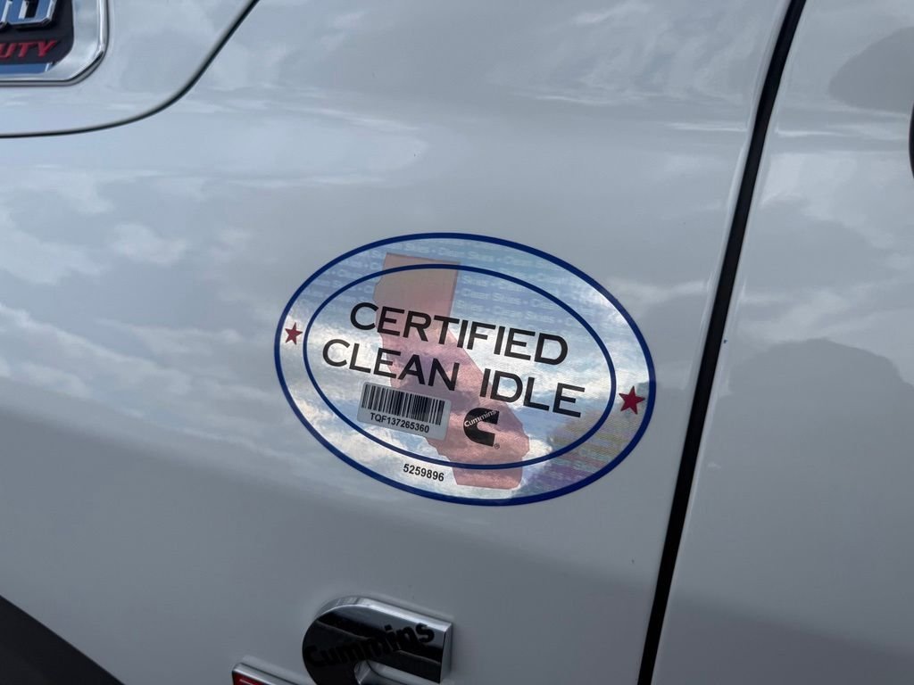 New 2026 Bright White Clear-Coat Exterior Paint RAM Tradesman image 13
