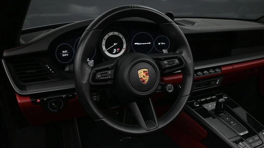 Used 2021  Porsche Carrera S image 9