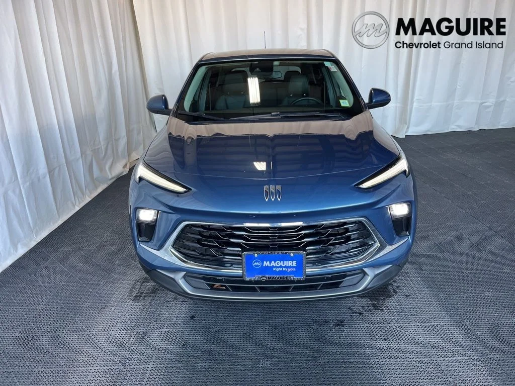 Used 2024 Blue Buick Preferred image 28
