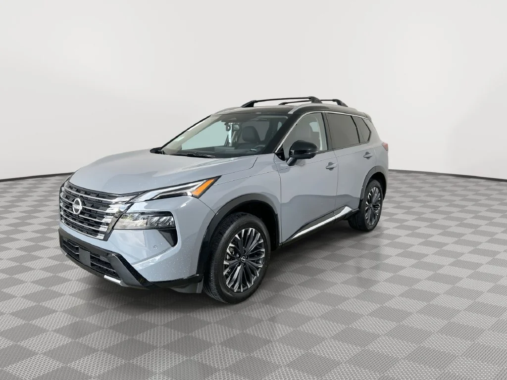 New 2026 Gray Nissan Platinum image 4