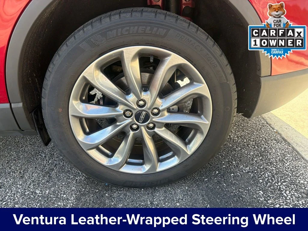 Used 2022 Red Lincoln Standard image 15