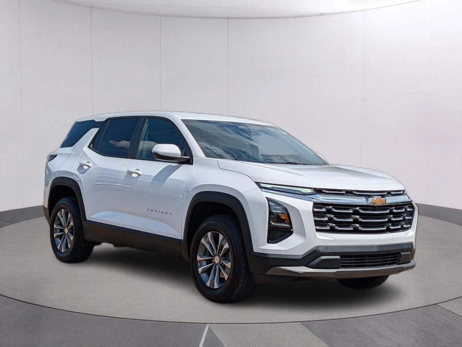 Used 2026 Summit White Chevrolet LT image 7