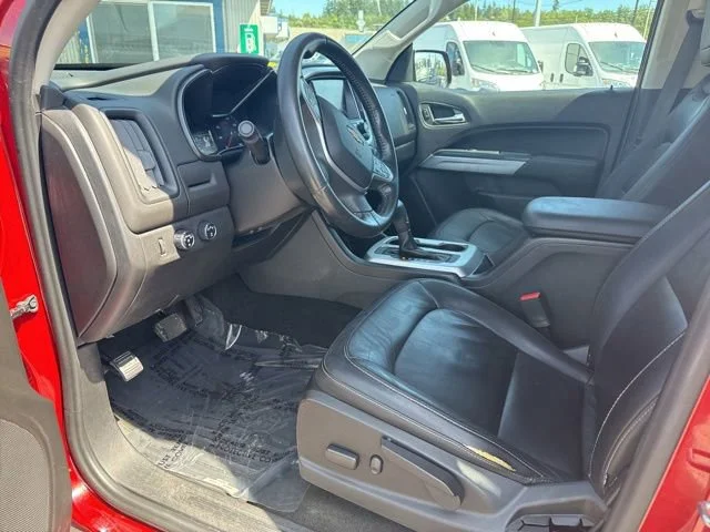 Used 2016 Red Rock Metallic Chevrolet 4WD LT image 19