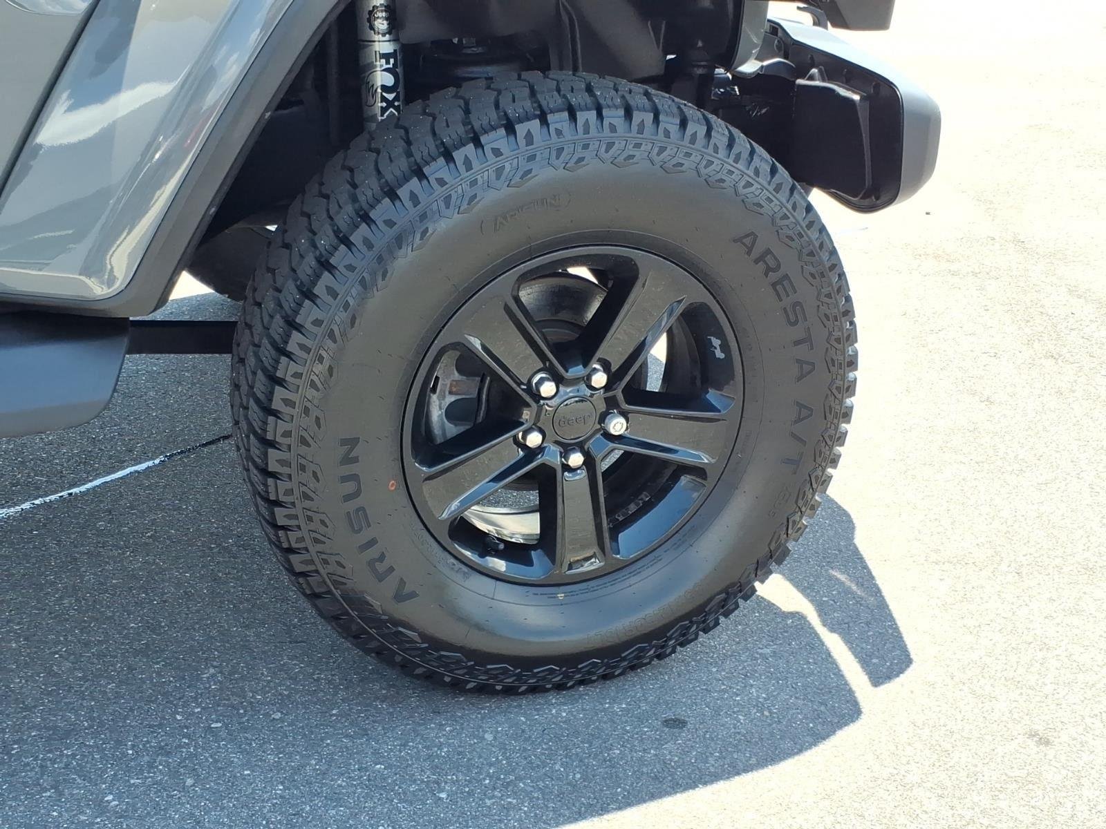 Used 2021 Sting-Grey Jeep Unlimited Altitude image 13