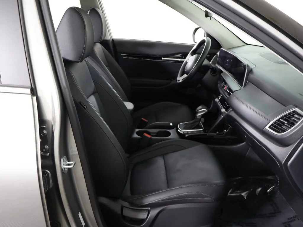 Used 2024 Gray Kia EX image 31