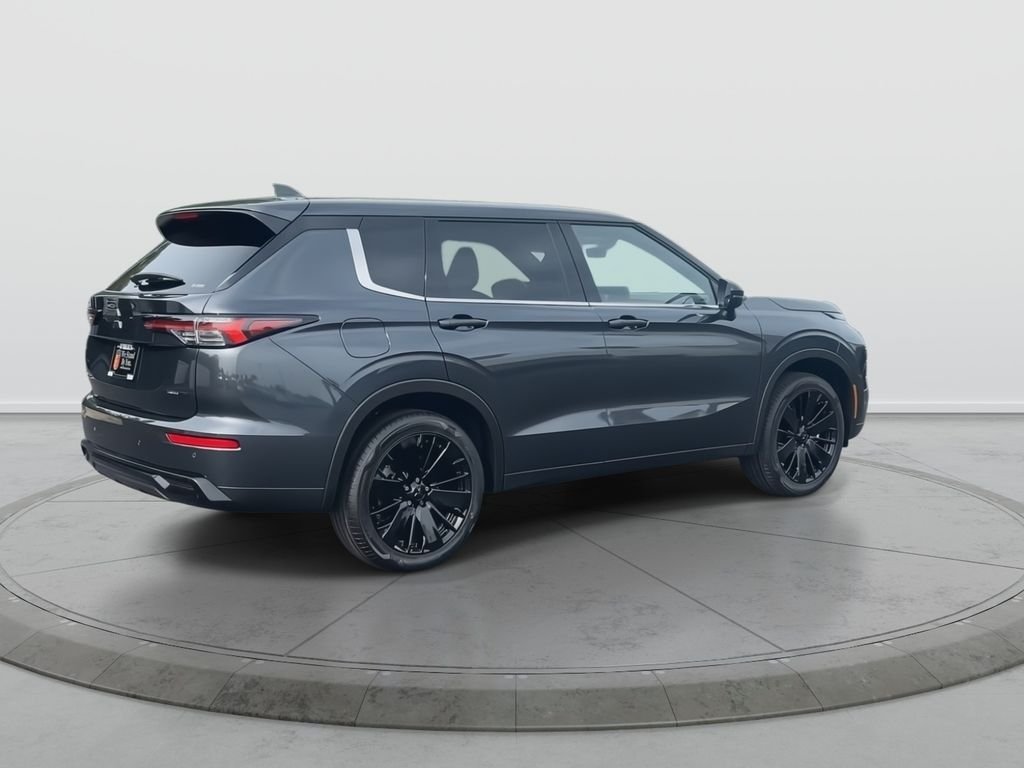 New 2026 GRAPH GRY Mitsubishi LE image 7