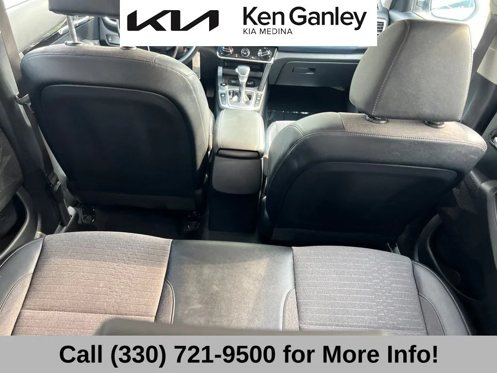 Used 2021 White Kia S image 49