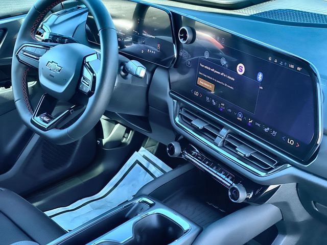 2026 Chevrolet Equinox EV RS - Photo 43