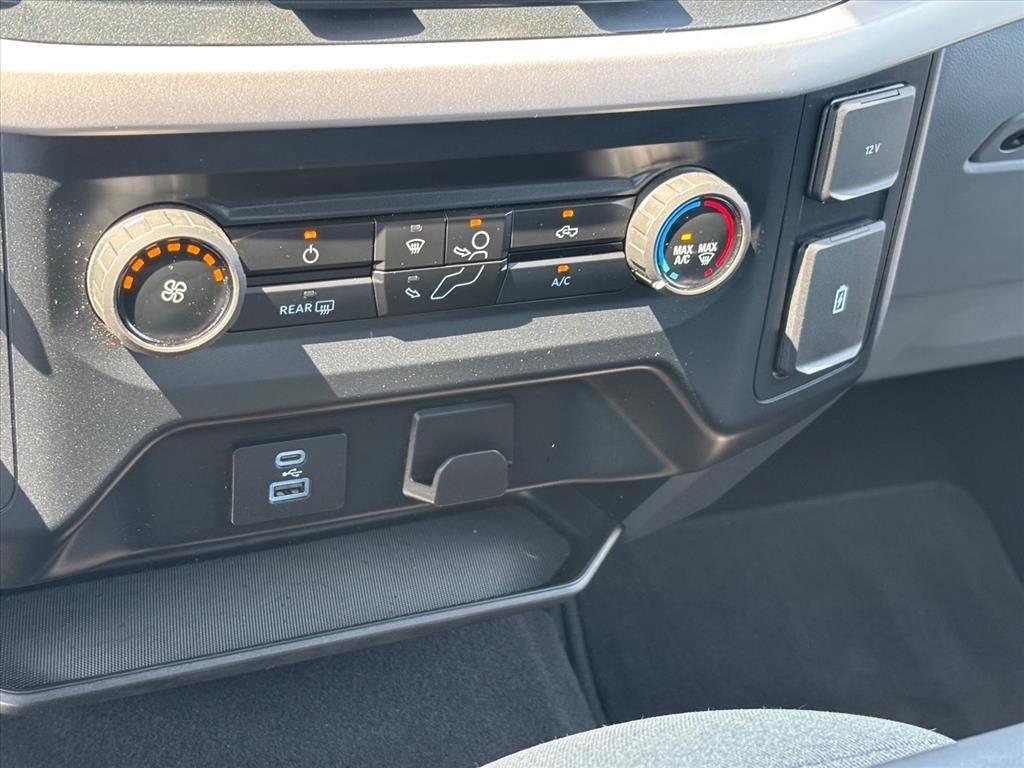Used 2023 Black Ford XLT image 18