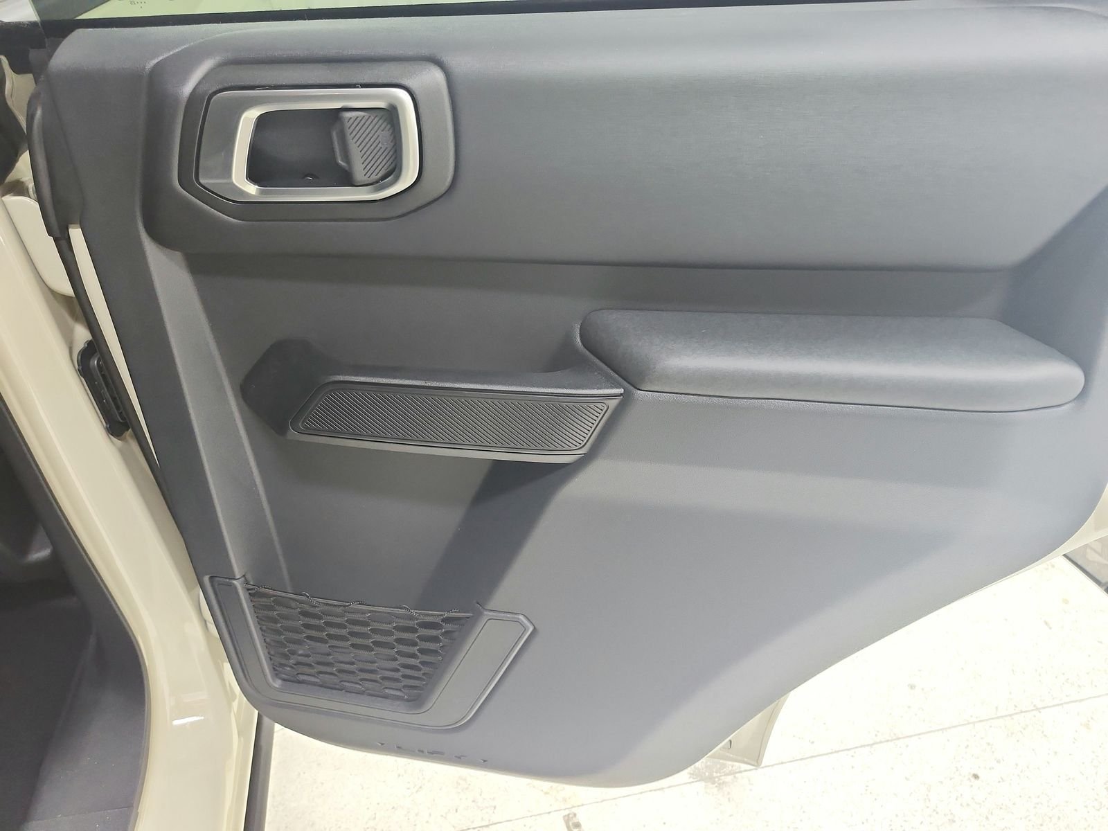 New 2026 Desert Sand Ford Badlands® image 48