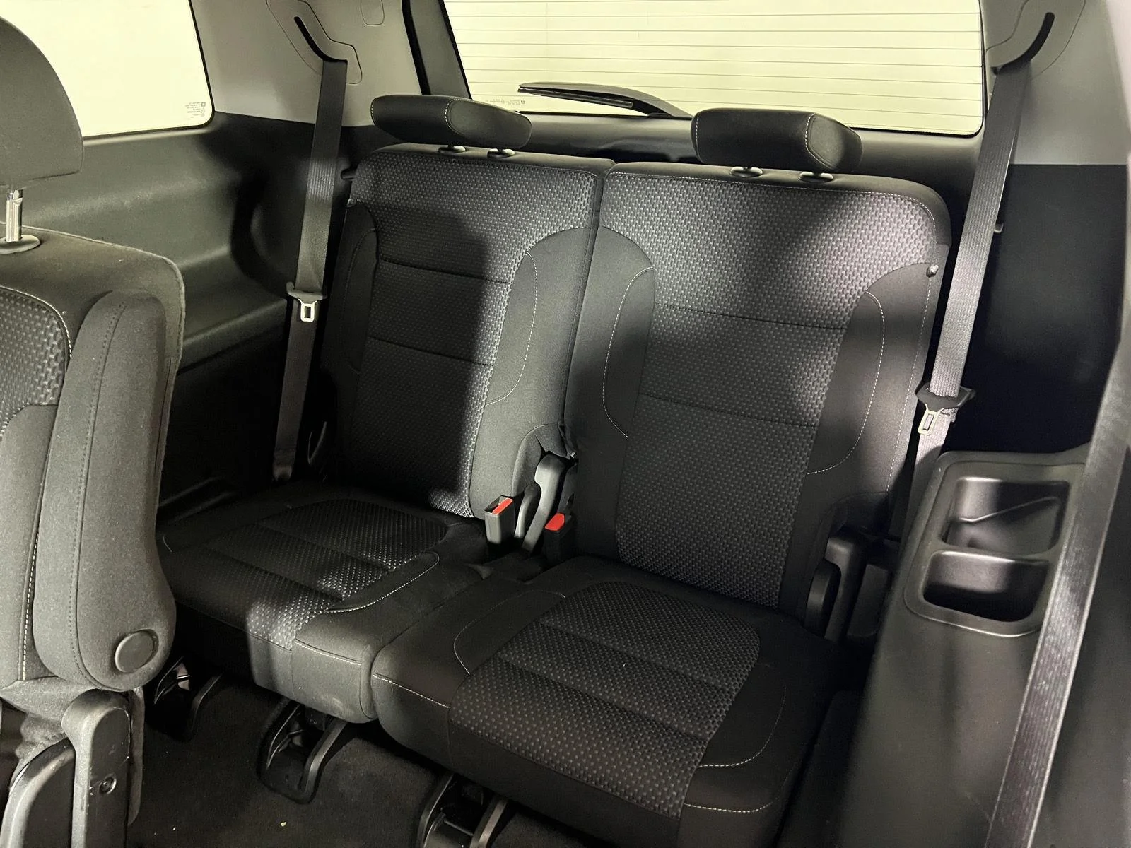 Used 2023 Volcanic Red Tintcoat GMC SLE image 22
