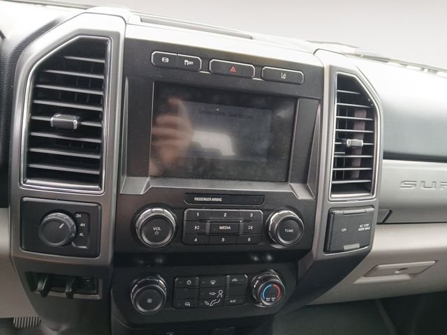 Used 2020 Black Ford XLT image 9
