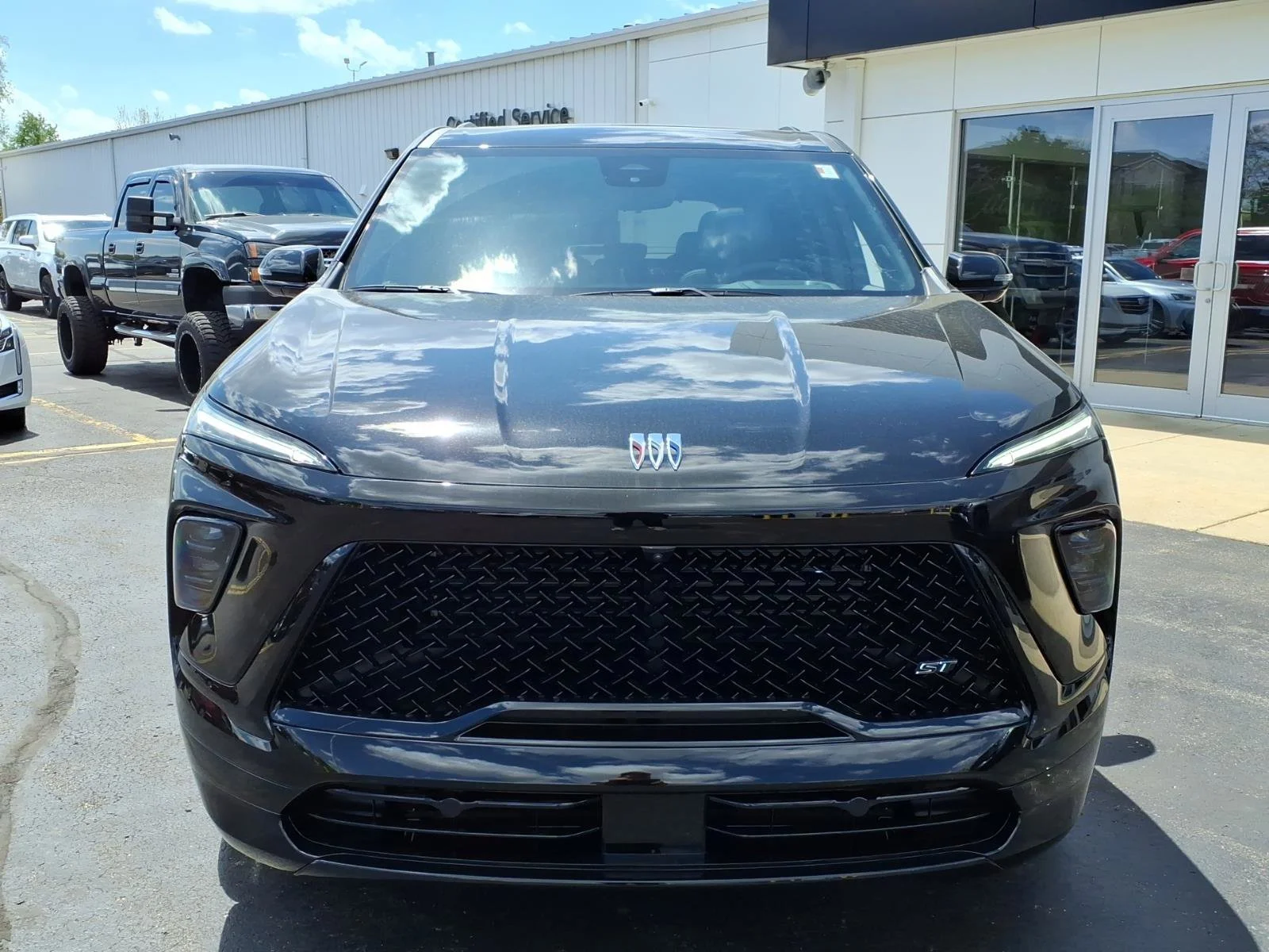 2026 Buick Enclave Sport Touring - Photo 2