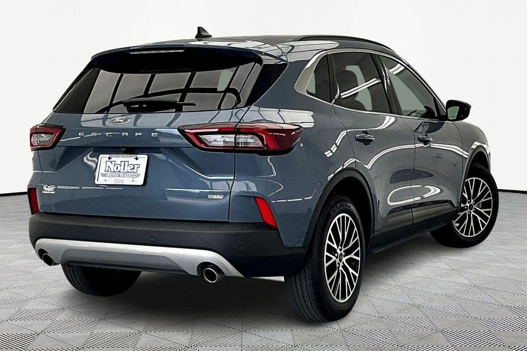 Certified 2025 Ford Escape Plug-in hybrid PHEV with VIN 1FMCU0E12SUA09146 for sale in Kansas City