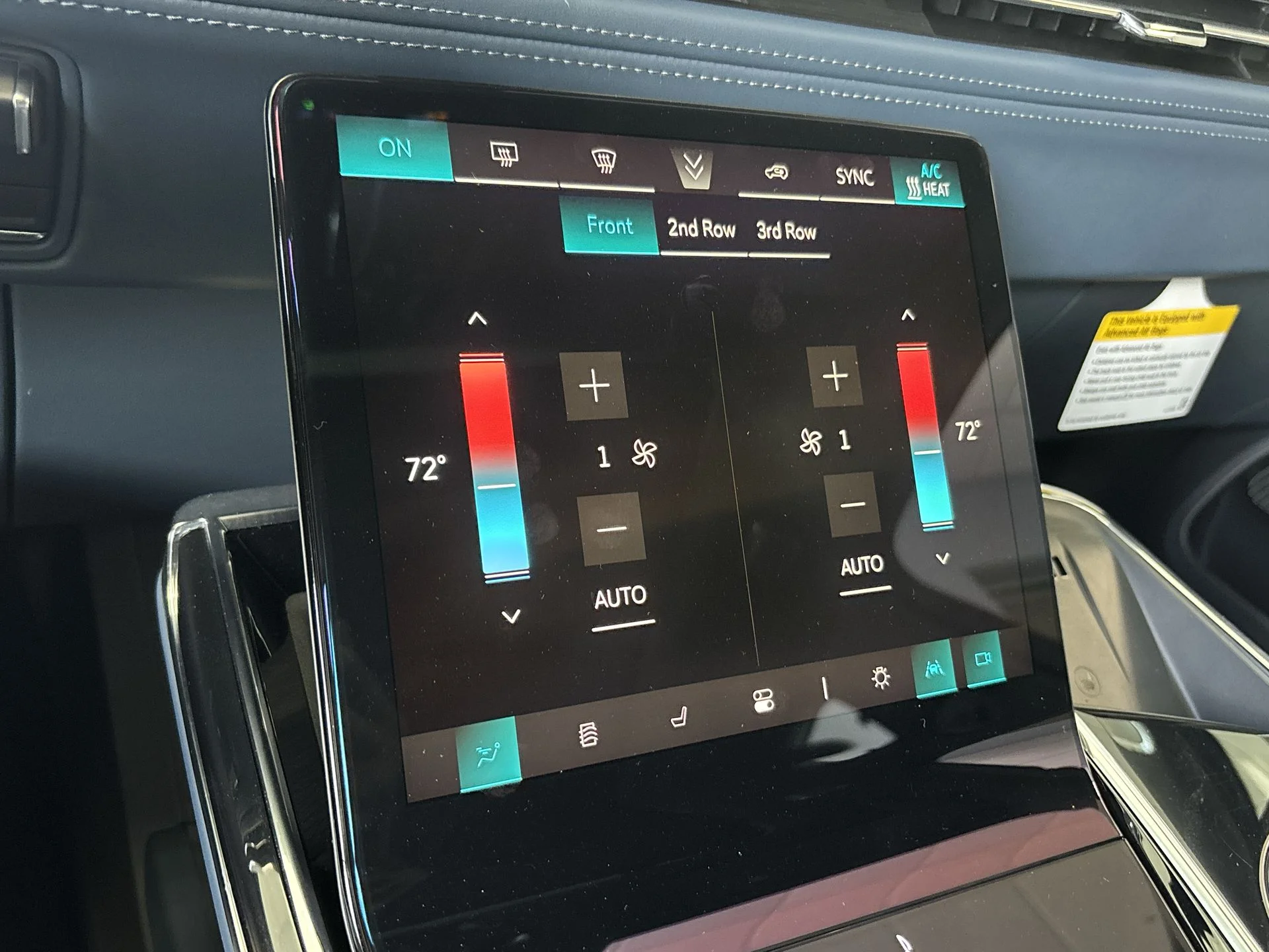 2025 Cadillac Escalade IQ Luxury 2 - Photo 70