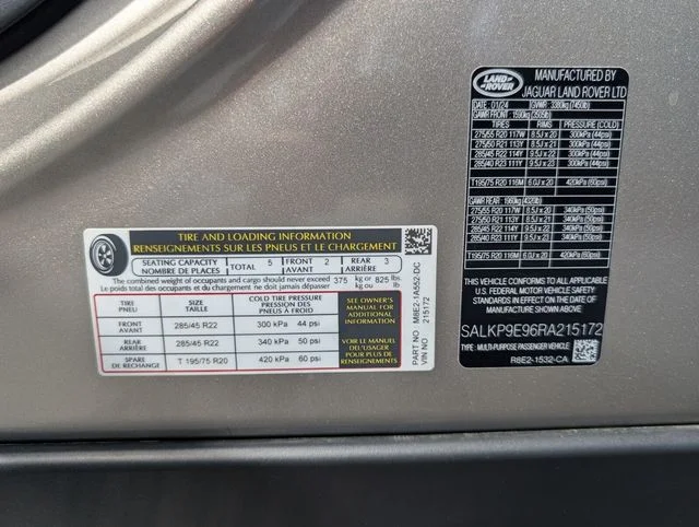 Used 2024 Gold Land Rover SE image 23