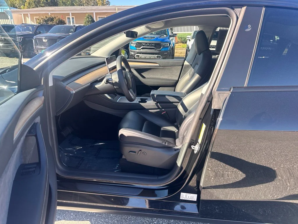 Used 2023 Black Tesla Long Range image 10