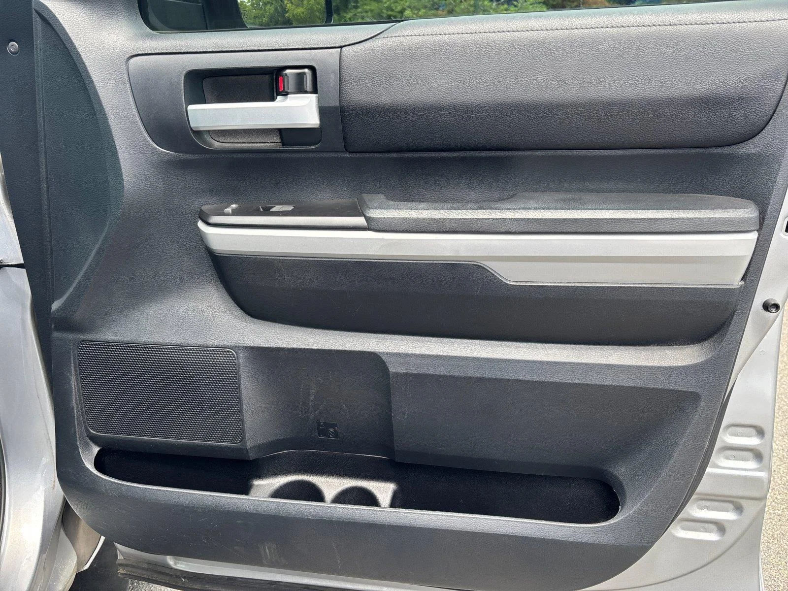 Used 2018 Silver Sky Metallic Toyota SR5 image 36