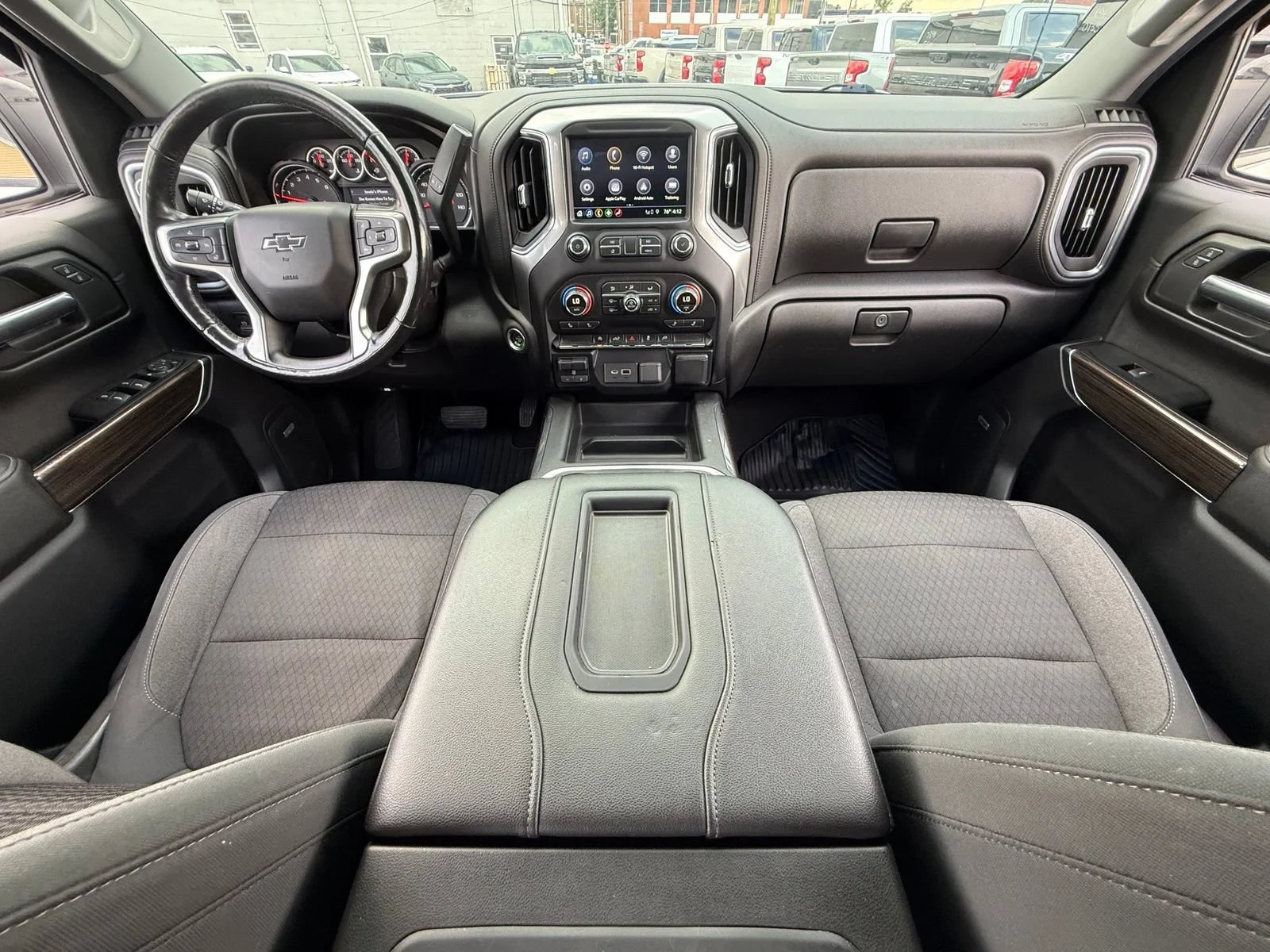 Used 2019 SUMMIT WHITE Chevrolet RST image 20