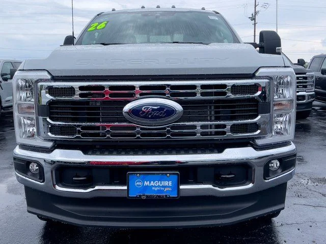 New 2026 Avalanche Ford XLT image 3