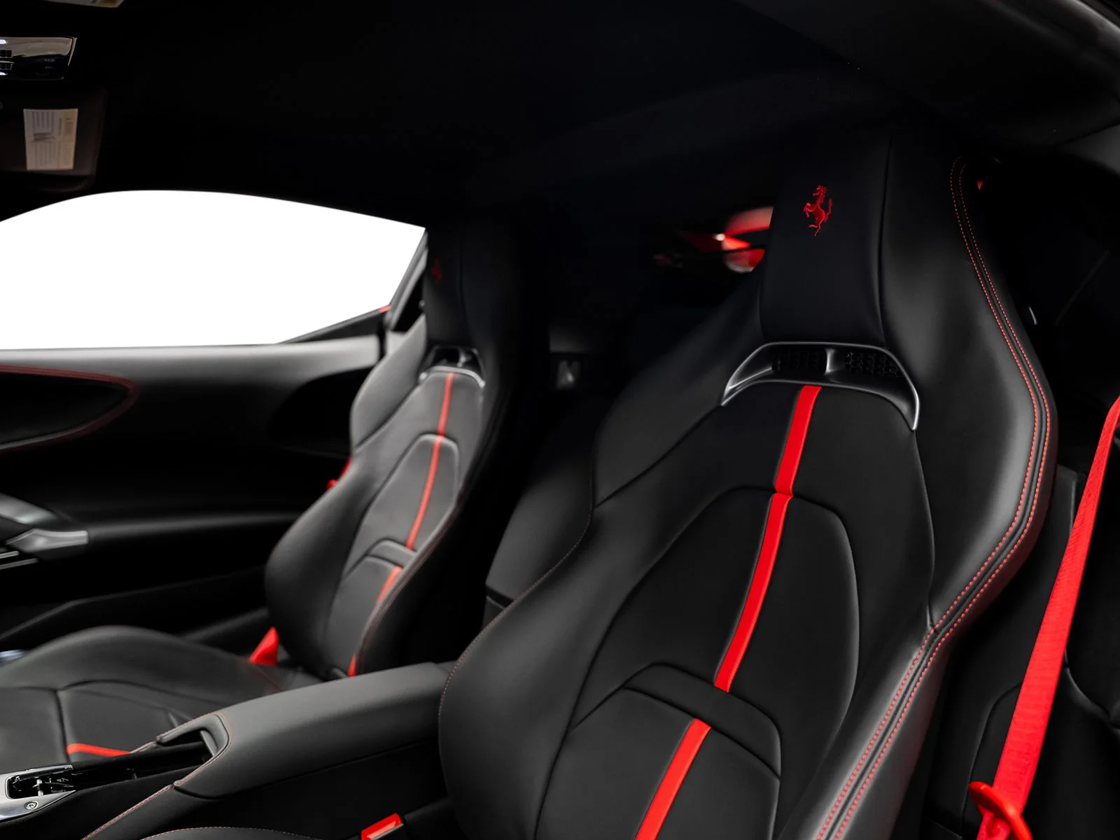 Used 2022 Red Ferrari Base image 38