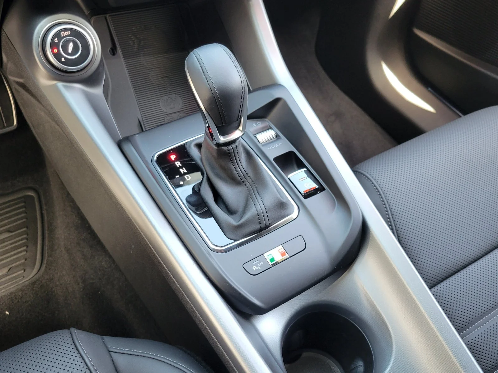 Used 2026 Blue Alfa Romeo Base image 16
