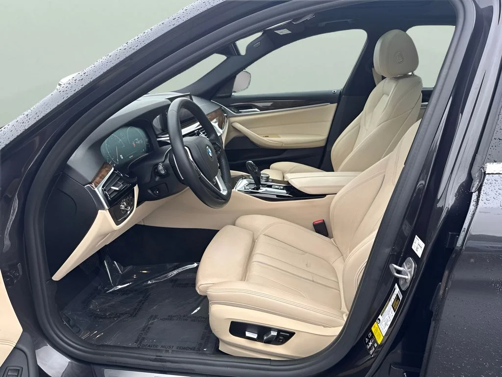 Used 2019 Gray BMW 540i xDrive image 5