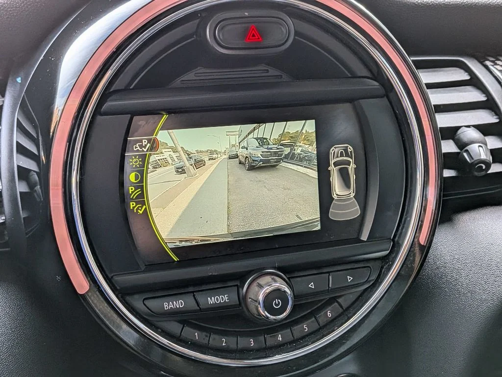 Used 2018 Black MINI Base image 18
