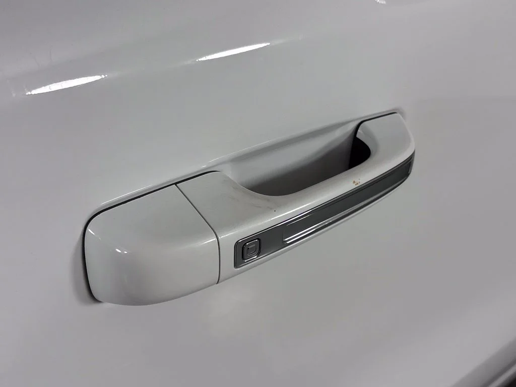 Used 2021 White Ram Laramie image 18