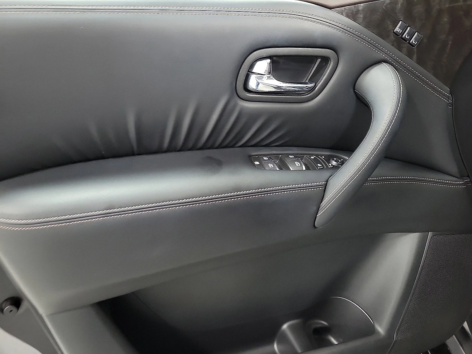 Used 2024 Gun Metallic Nissan Platinum image 13