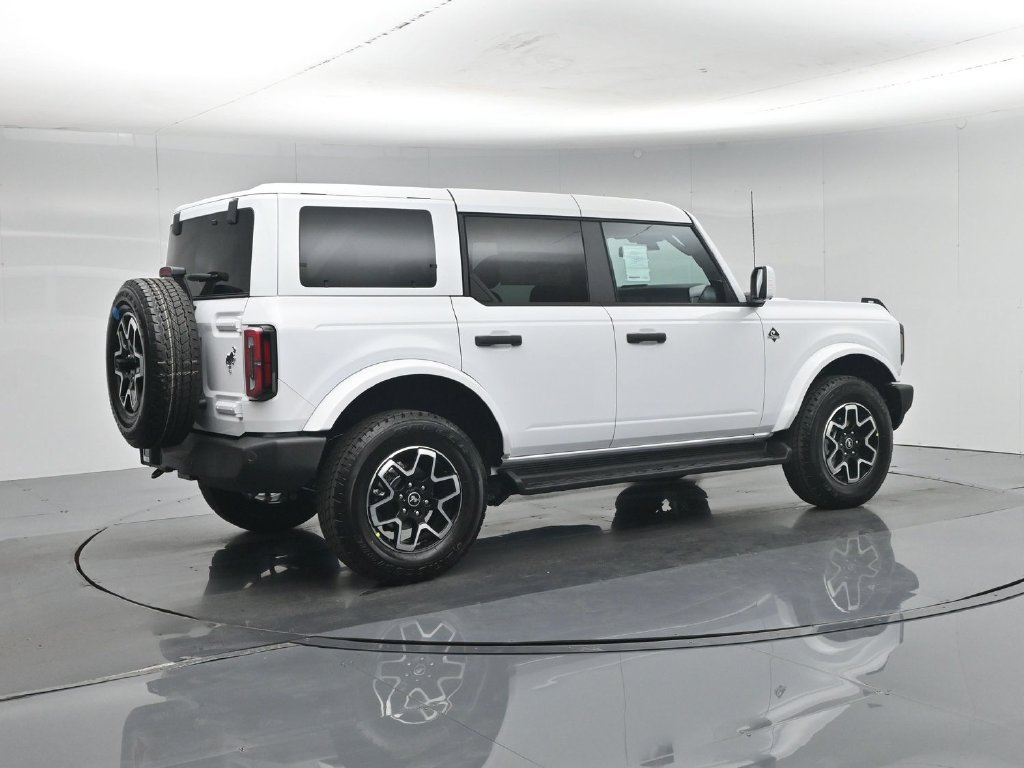 New 2026 Oxford White Ford Outer Banks image 27