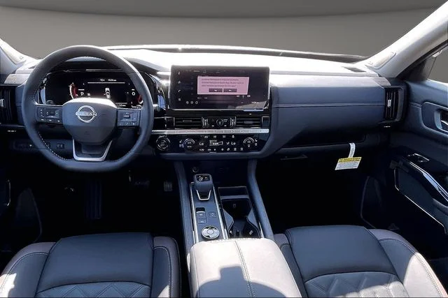 New 2026 Gray Nissan Platinum image 5