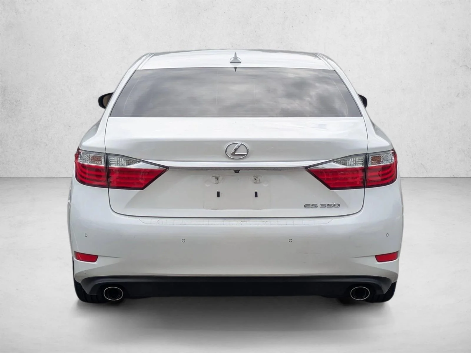 Used 2014 Starfire Pearl Lexus  image 6