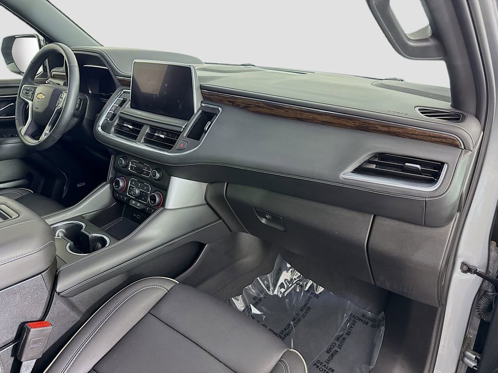 Used 2024 Sterling Gray Metallic Chevrolet Premier image 31