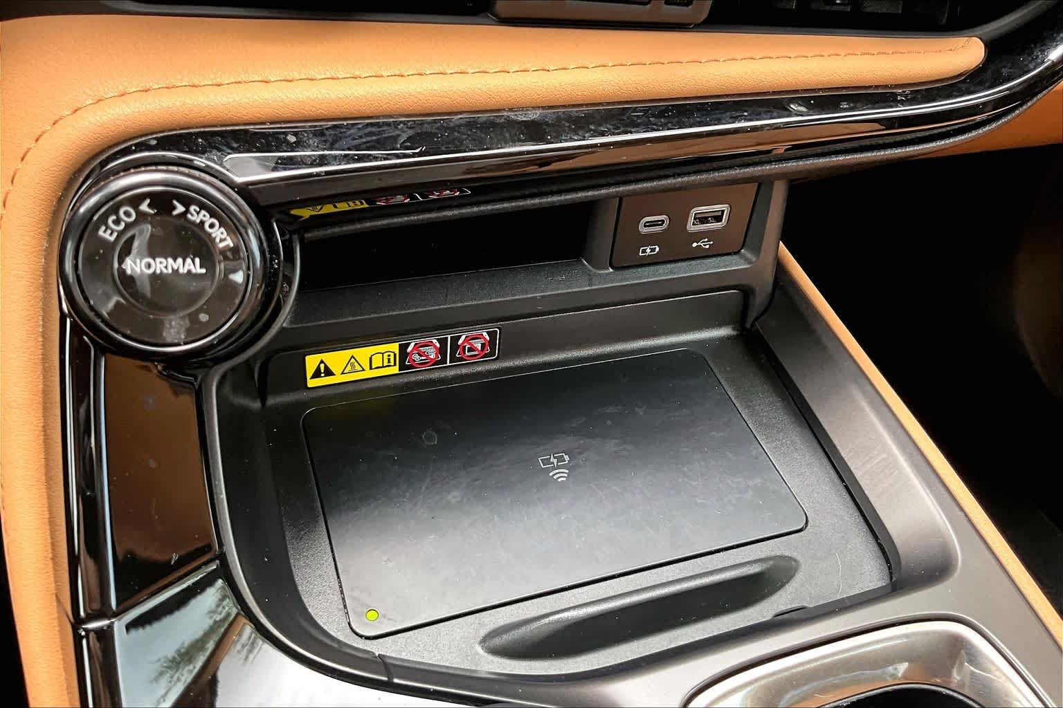 Used 2024 Atomic Silver Lexus Premium image 33
