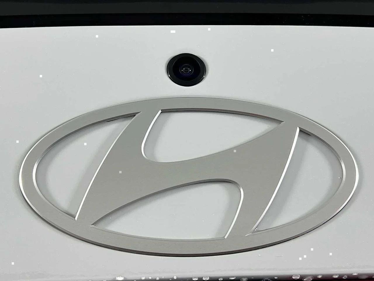 2026 Hyundai Elantra — photo 18