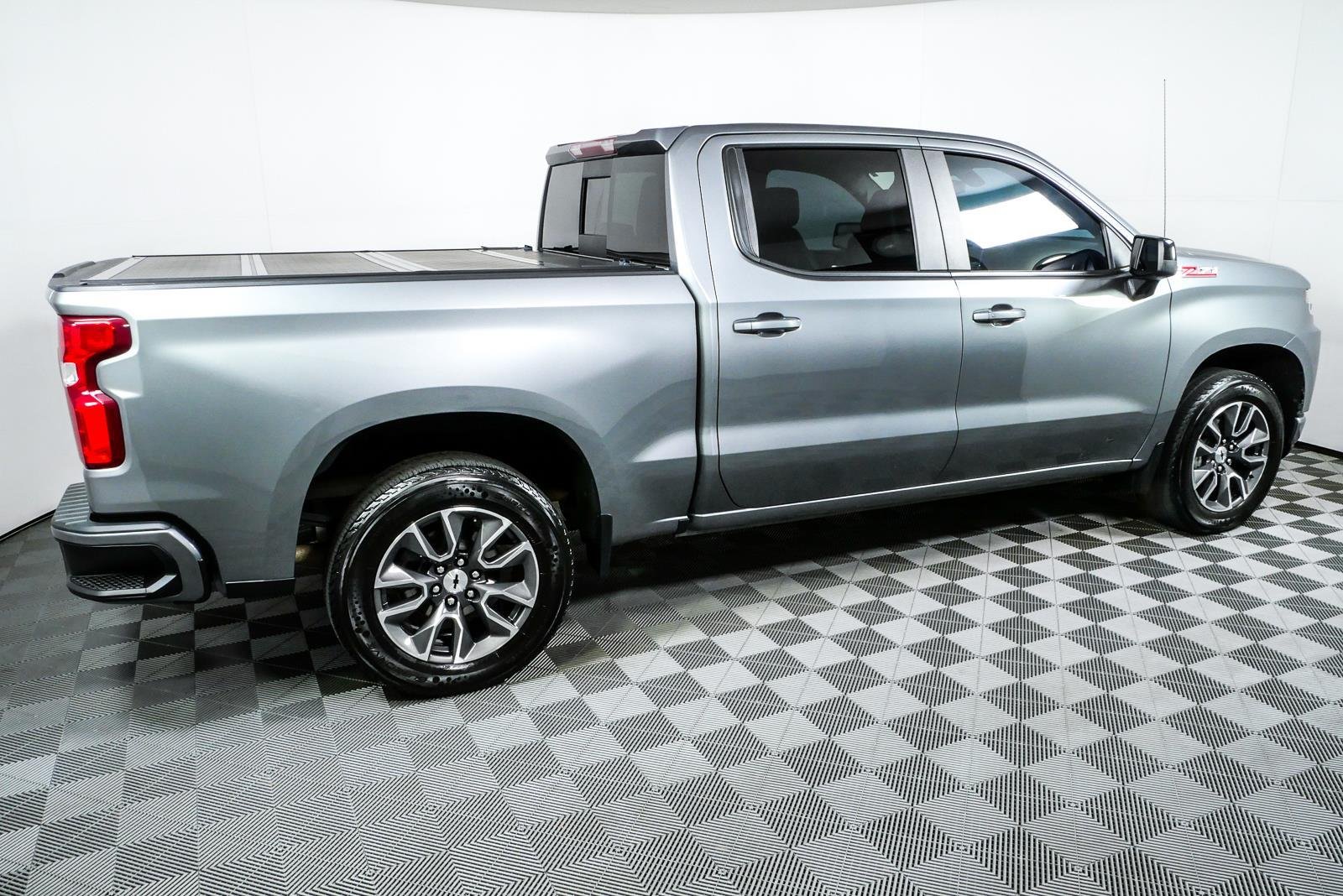 Used 2021 SATIN STEEL METALLIC Chevrolet RST image 2