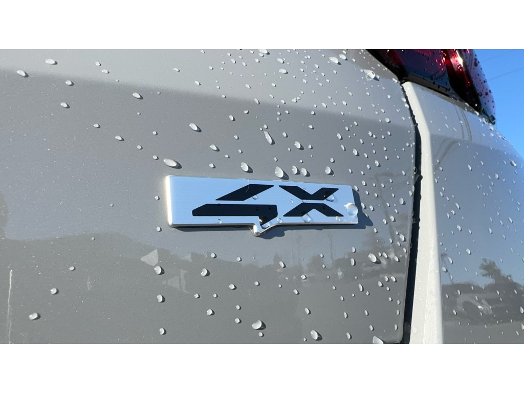 New 2026 Wolf Gray Kia EX image 7