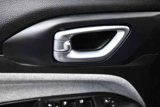 Used 2023 Gray Jeep Sport image 19