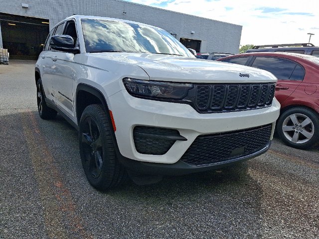 2024 Jeep Grand Cherokee Altitude