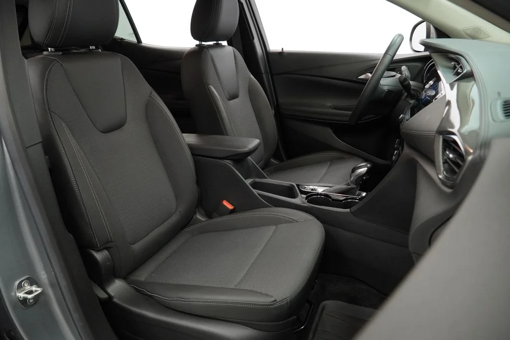 Used 2023 Gray Buick Preferred image 29