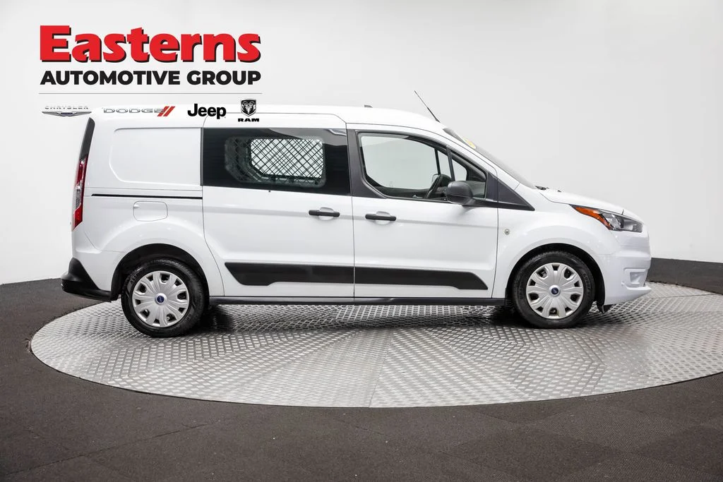 Used 2022 White Ford XLT image 4