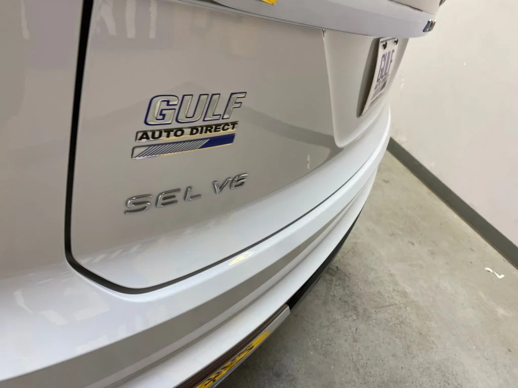 Used 2020 White Volkswagen 3.6L V6 SEL Premium image 18