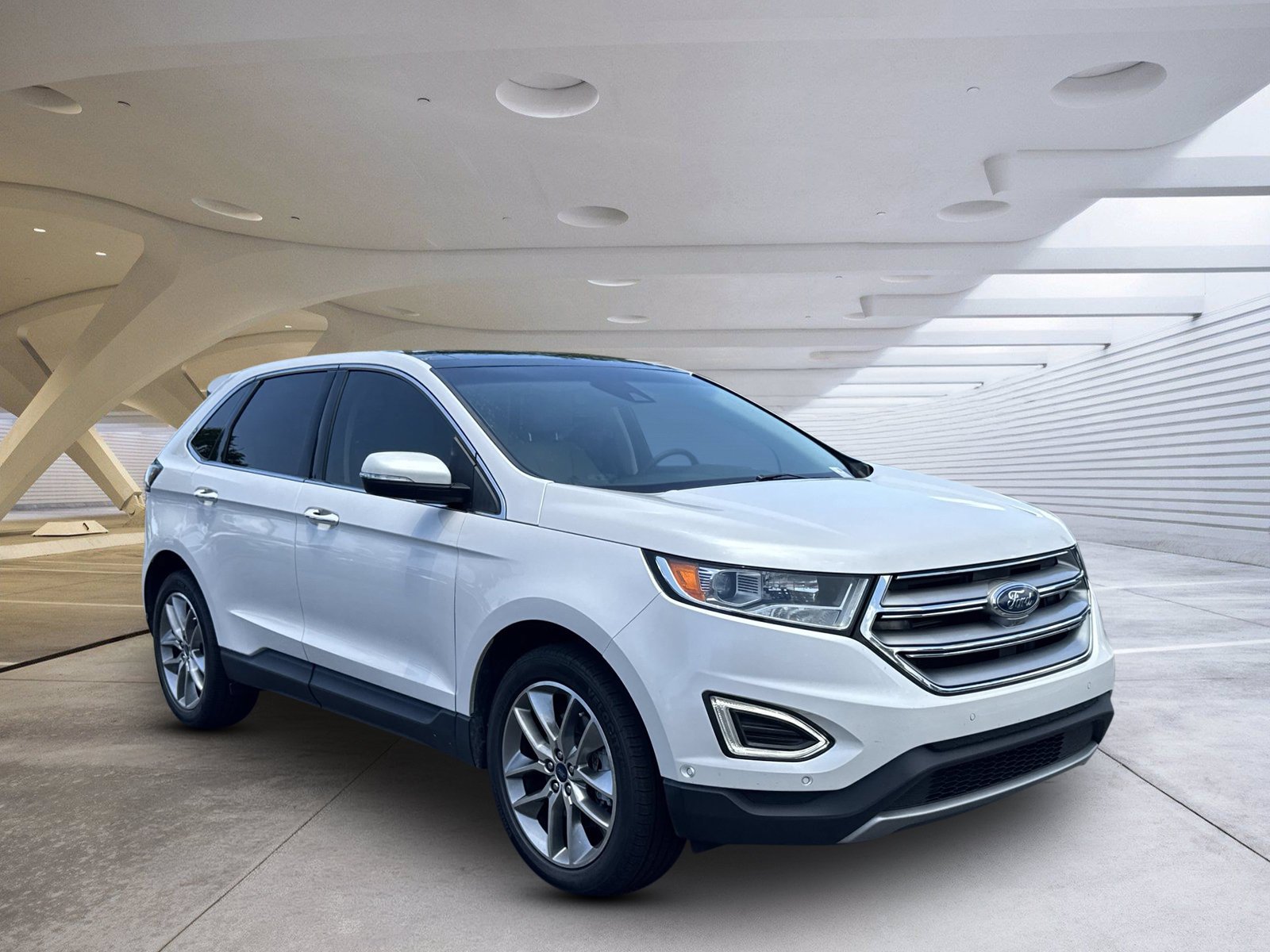 Used 2018 White Platinum Clearcoat Metallic Ford Titanium image 1