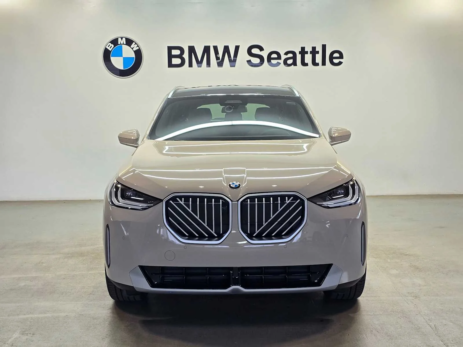 New 2026 Dune Grey Metallic BMW 30 xDrive image 6
