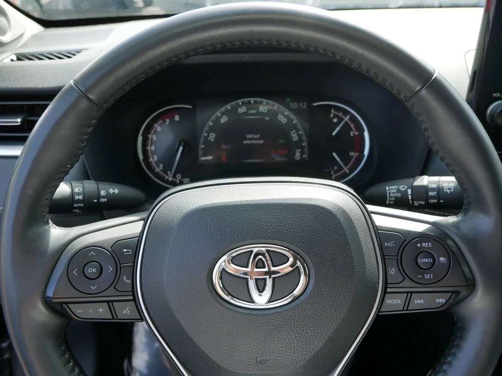 Used 2023 Gray Toyota XLE Premium image 26