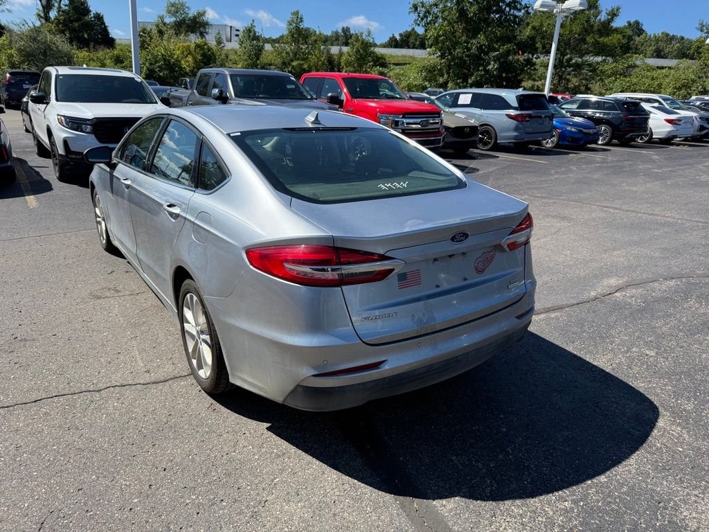 Used 2020 Silver Metallic Ford SE image 2